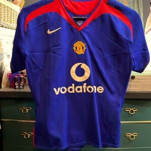 Vintage ManU Rooney jersey. Early 2000’s thru 2010’s